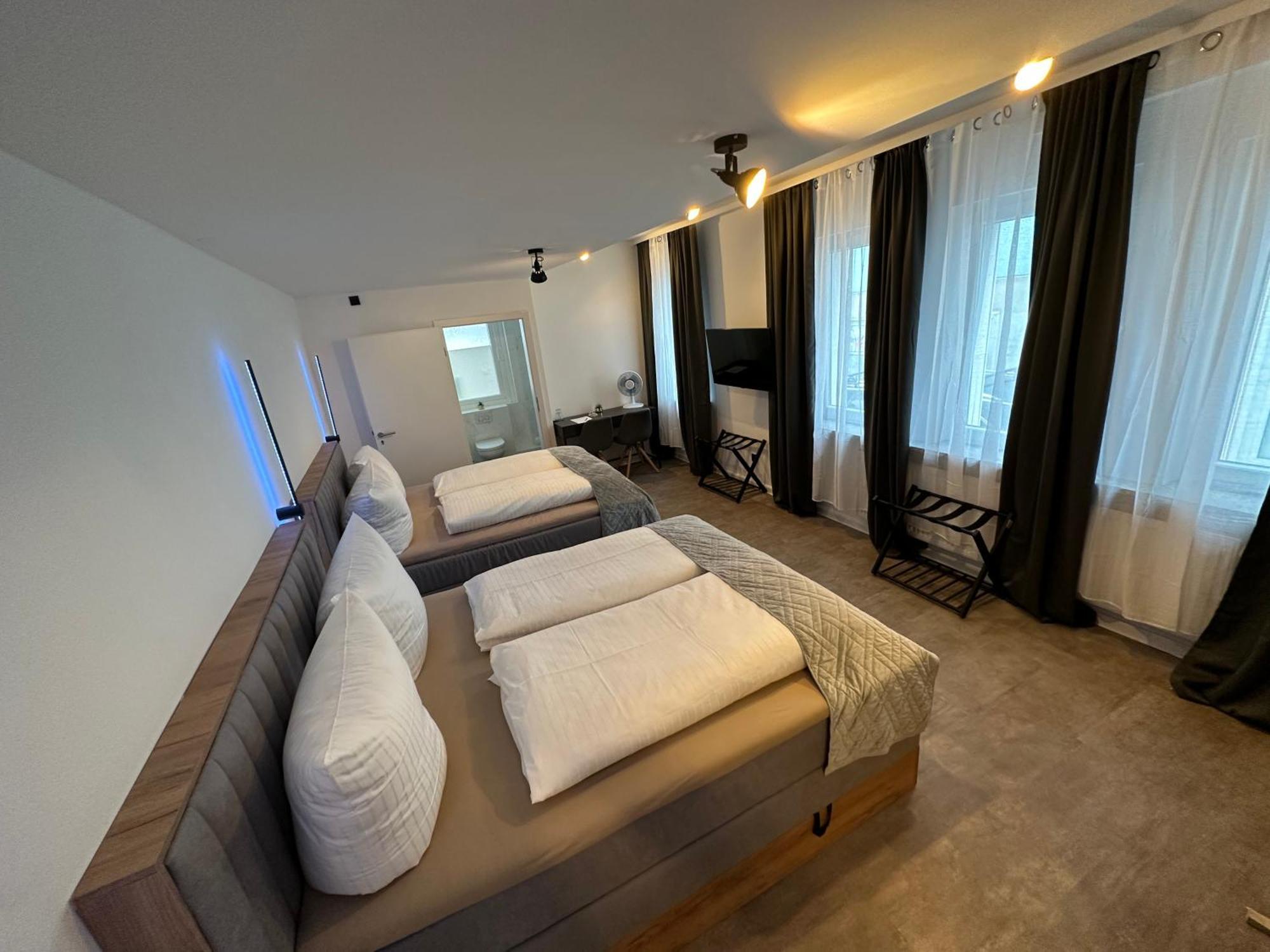 Hotel Emilia Вюрцбург Экстерьер фото